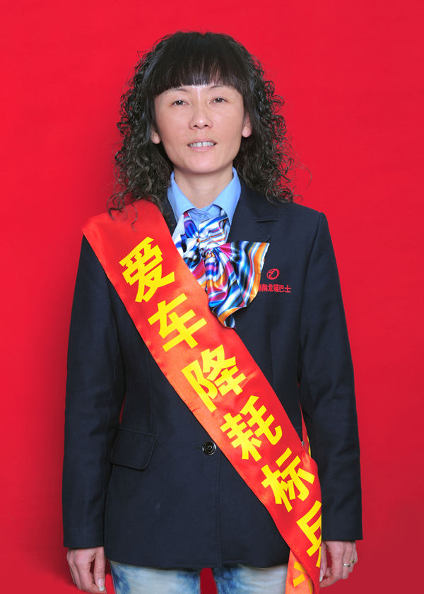 2 嚴治_副本.jpg