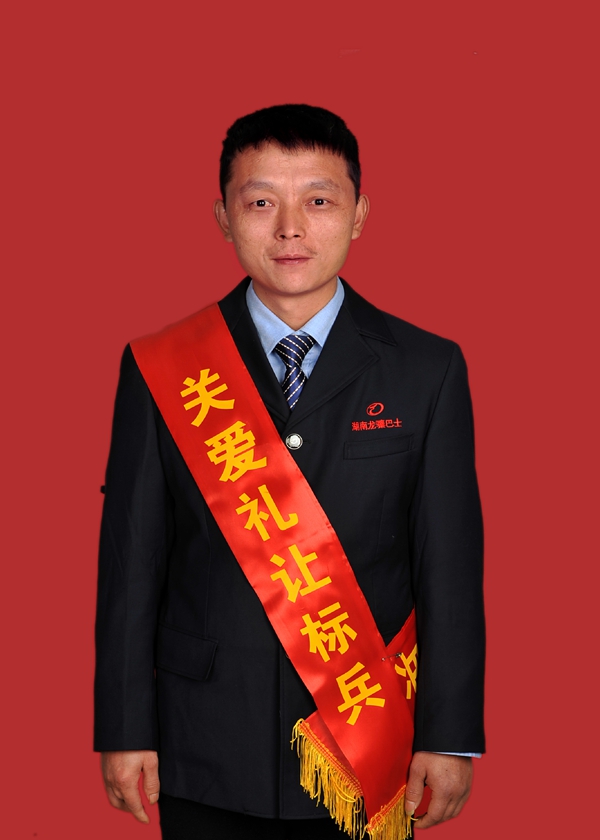 6侯萬成.jpg