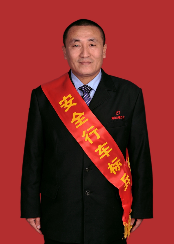 1張強.jpg