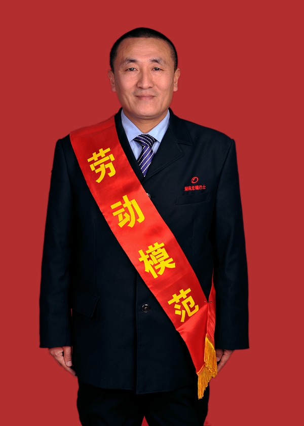 6張強副本_副本.jpg